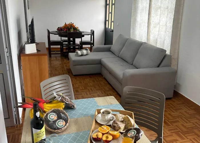 Casa Rosa Ribeira Brava